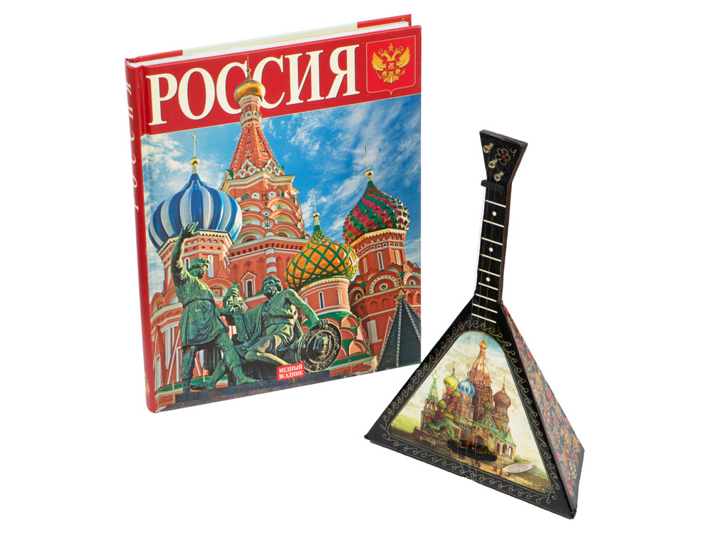 Набор Музыкальная Россия с декоративной балалайкой и книгой Россия в деревянном сундуке