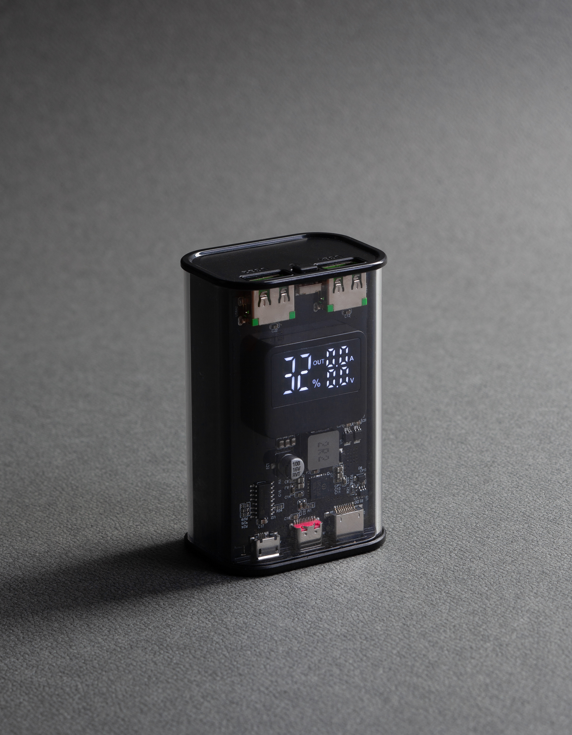 Зарядное (22.5W) устройство "Inside" 9000 mAh с прозрачным корпусом и цифровым индикатором заряда/напряжения/силы тока, черный